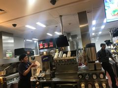 -麦当劳(田林好又多店)
