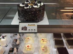 -皇冠幸福里动物奶油生日蛋糕(中山大道二中店)