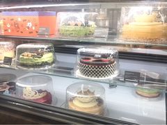 面包甜点陈列柜-哈根达斯(SM店)