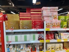 零售区-好特卖HotMaxx(杭州滨江宝龙城店)