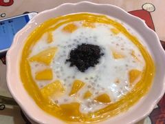香芒鸳鸯黑糯米-甜心妈妈·榴莲星级糖水(北京路总店)