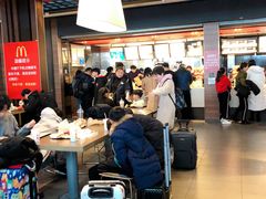 大堂-麦当劳(宁波火车高铁站店)