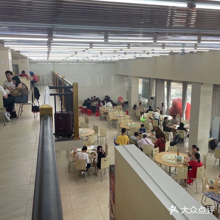 翻着翻着看到之前去惠州吃的一家海鲜