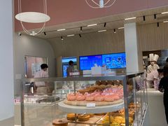 面包甜点陈列柜-好利来(七宝领展广场店)