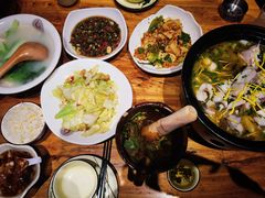 -老滇山寨•云南特色菜•地方菜•民族风情歌舞表演(金碧店)