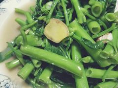 -将就吃农家特色土菜馆