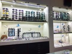 -三叶眼镜城批发市场(上海火车站店)