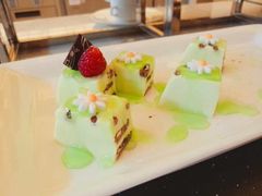 -东西风牛排馆周末烧烤自助(首都机场希尔顿店)