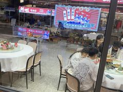 -刘姐啤酒鱼民族演艺餐厅(西街总店)