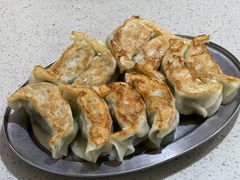 鲜肉韭菜煎饺-芬芳甜品(同福路店)
