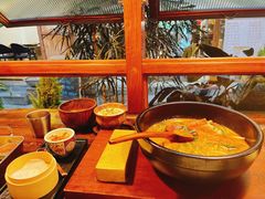 -银米·云南传统过桥米线(双廊黑金冠店)