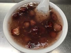 -芳婆糕团店(王府大街店)