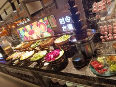 -黑金·寻焰自助百汇·烤肉·火锅(中街店)