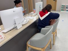 -上海大学附属上海和平眼科医院