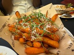 -Mark&Mars Restaurant