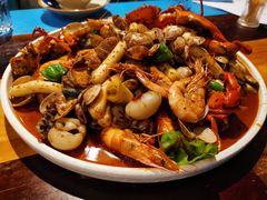 -臻鲜燕海鲜融合餐厅(金陵style店)