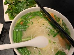 蒙自过桥米线-南蛮子(进贤路店)