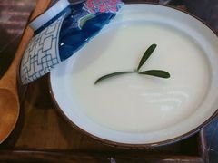 豆花布丁-虫二酒肆(美罗城店)