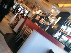 -必胜客(武汉欢乐谷店)