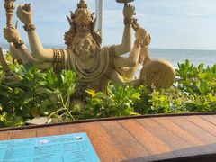 -FINNS Beach Club