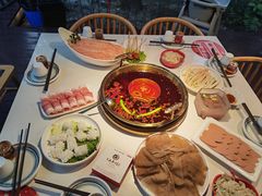 -二荆条·城市森林火锅旗舰店