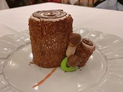 招牌树根蛋糕-莫斯科餐厅