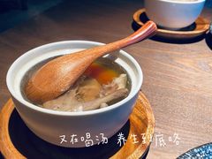 -啫响粤煲料理(万好大厦店)