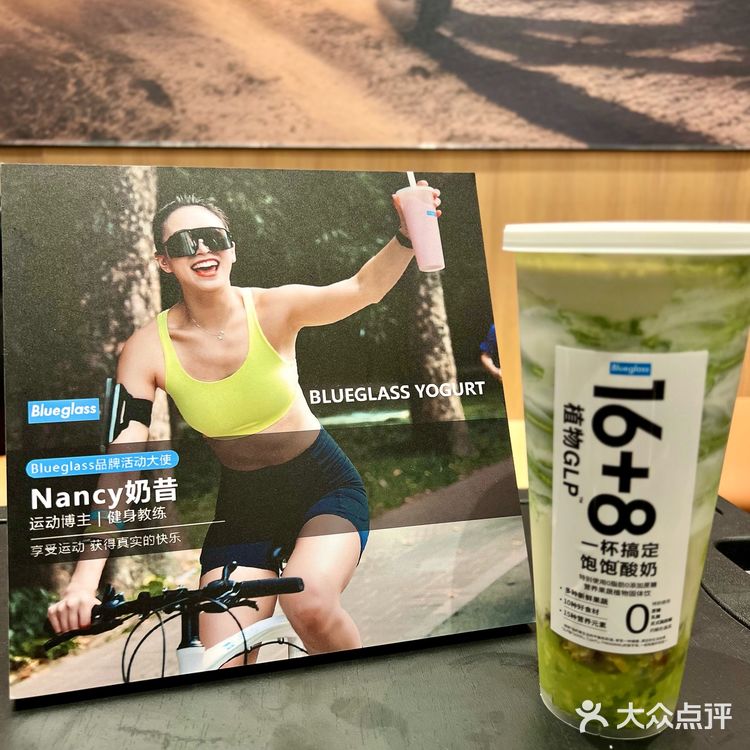 买个酸奶给我这么多纸巾干嘛！！