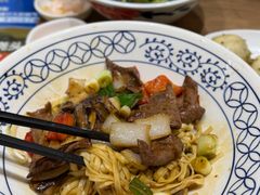 -李与白包子铺(桐梓林店)