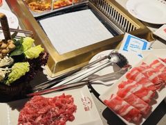 -芝小官毛肚火锅海鲜自助(苏州吴江区万宝店)