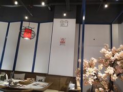 -尚尚仙·酸汤猪手·猪肚鸡火锅(华联万柳购物中心店)