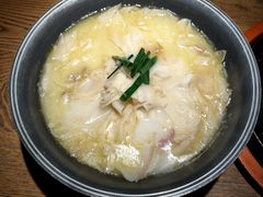 -蜜桃餐厅·伴山(湖滨商业街店)