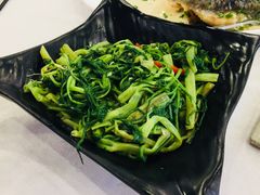 尖椒腐乳炒通菜-岭南海晏楼(滨江东总店)