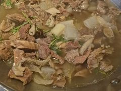 -大众跷脚牛肉馆·非遗传承单位(峨眉山店)