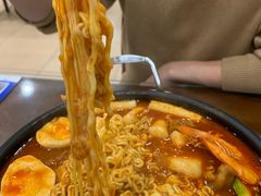 -贵宾庄炸酱面·韩式料理(高区店)