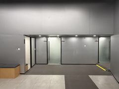 -蓝海豚游泳俱乐部(南京西路店)