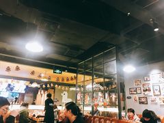 -肥肥虾庄·金牌油焖大虾(杨园滨江时代walk店)