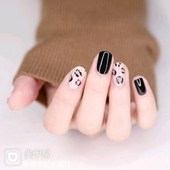 -Pink You美甲洗眉纹绣定制中心
