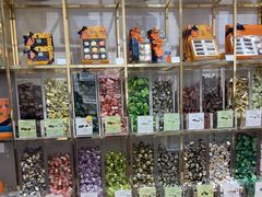 -VENCHI 闻绮(上海佛罗伦萨小镇店)