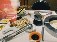 -煲宫猪肚鸡(晶品店)