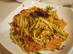 炒肉拉皮-宏达老菜馆(东安街店)