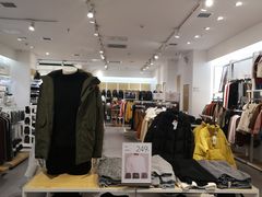 -hotwind热风(中贸广场店)