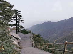 -罗田薄刀峰风景区