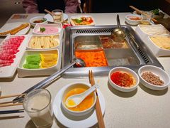 -海底捞火锅鲜切牛肉主题店(长寿路店)