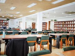 -上海市静安区图书馆(新闸路馆)