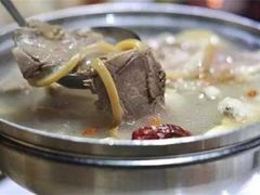 -丁里羊肉小镇(天鹅湖总店)