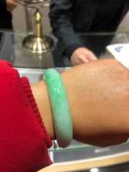 -北京七彩云南翡翠珠宝旗舰店(月坛店)