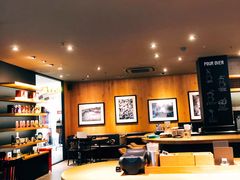 -星巴克(宁波东门银泰店)