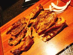 传统工艺秘制羊排-丝路金桃·新疆菜(徐汇店)