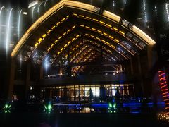 -三亚湾海居铂尔曼度假酒店